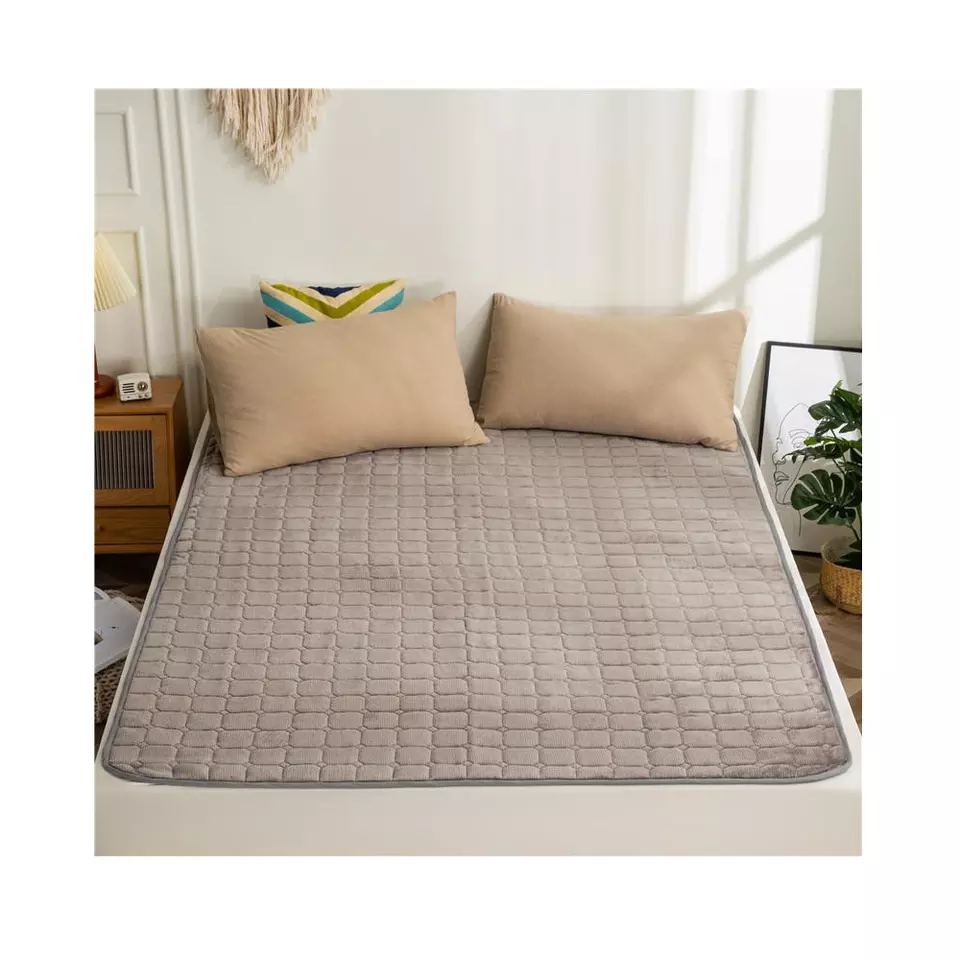 Best Price Simple Popular Luxury Anti Dust Mite Bed Pad Cozy Comfortable Waterproof Mattress Topper With Plain Pattern