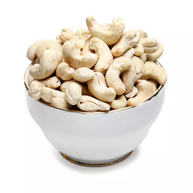 Vietnam premium raw cashew nut kernel cheapest price cashew nuts kernels w180 w210 w240 w320 ready to ship from Vietnam