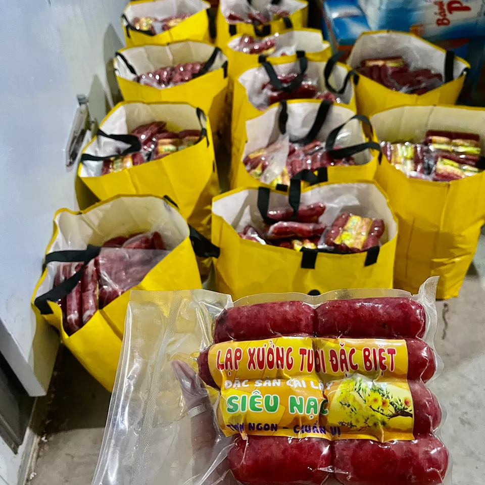 Wholesale price bulk Nutritious Fresh Sausage from Vietnam Manufacturer