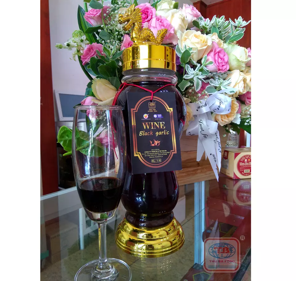 Premium Product Garlic Wine LY SON Black Garlic Wine Bottle 1L