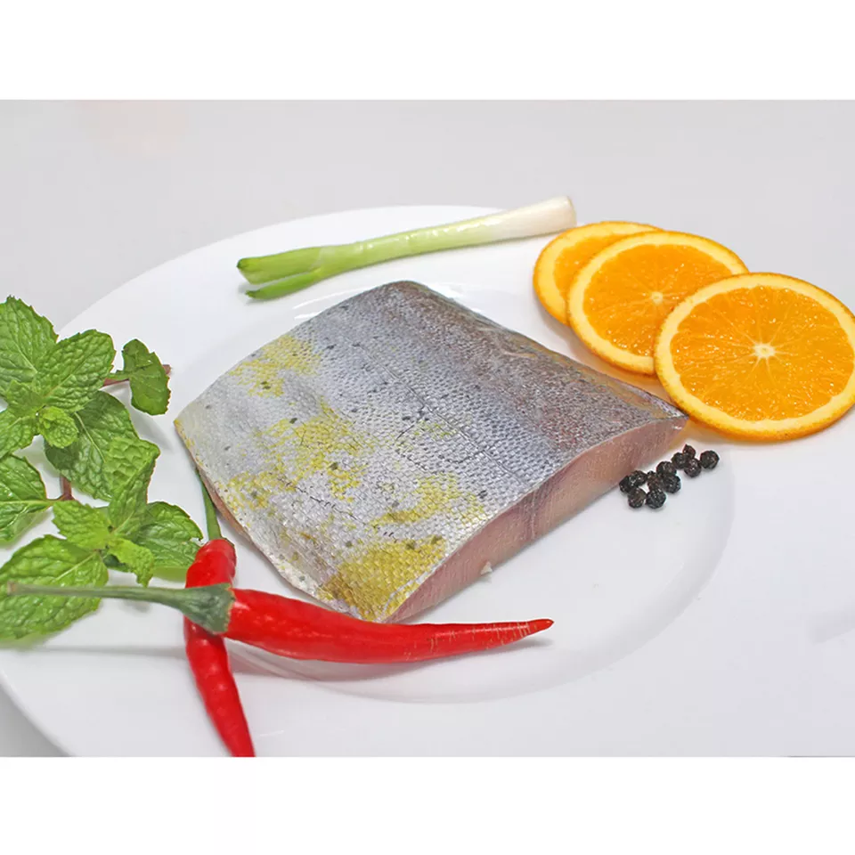 Top Choice The Mahi Mahi Fillet Skin On Have IQF Freezing Process With Vacuum Packaging