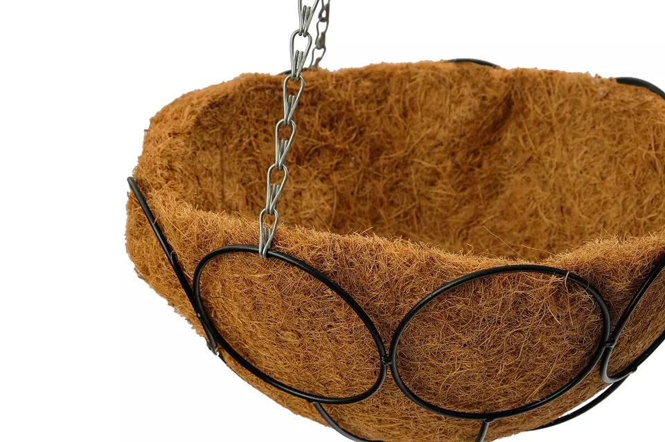 Hanging Basket Planter Metal with Coconut Coir Liner Wire Plant Holder with Garden Decoration SC01