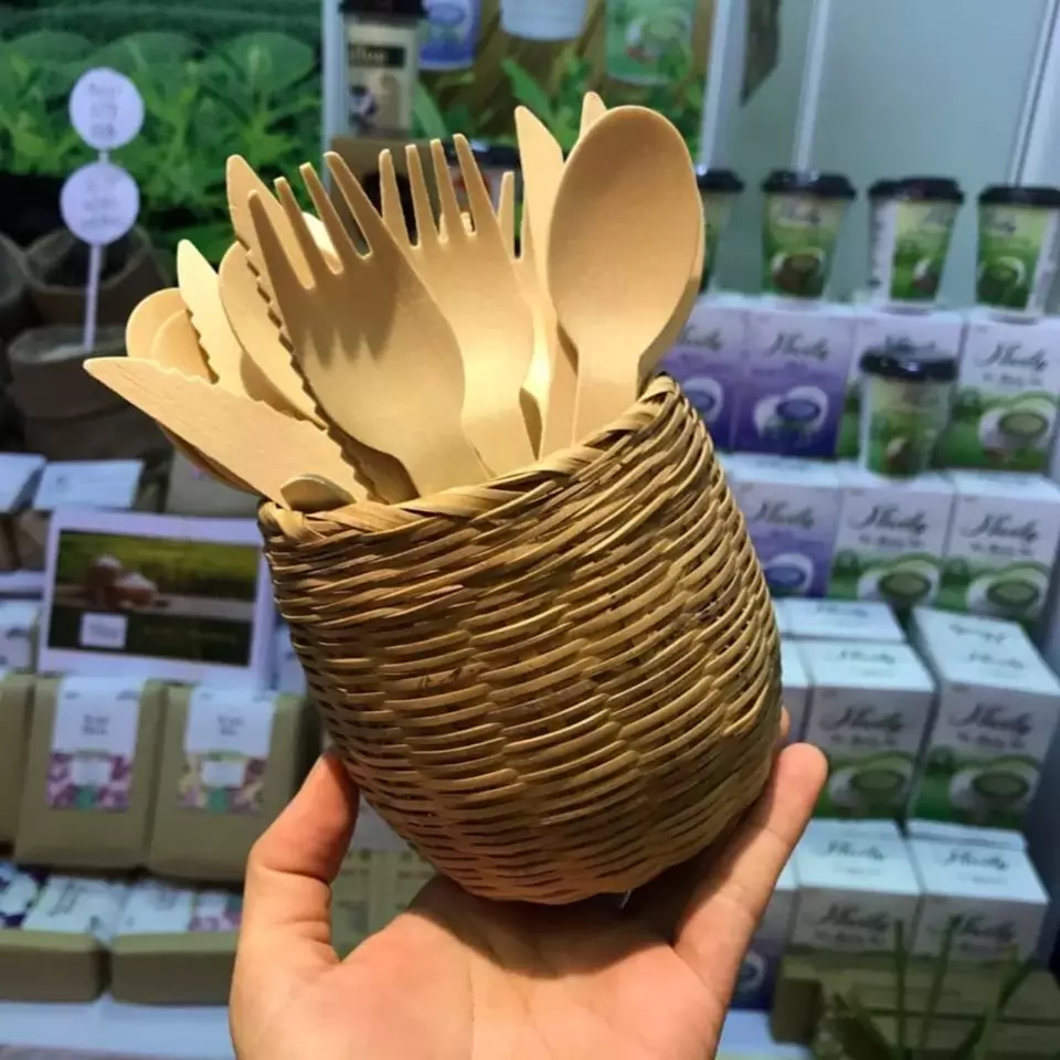 100% Natural wooden disposable cutlery set packed in paper bag from Vietnam