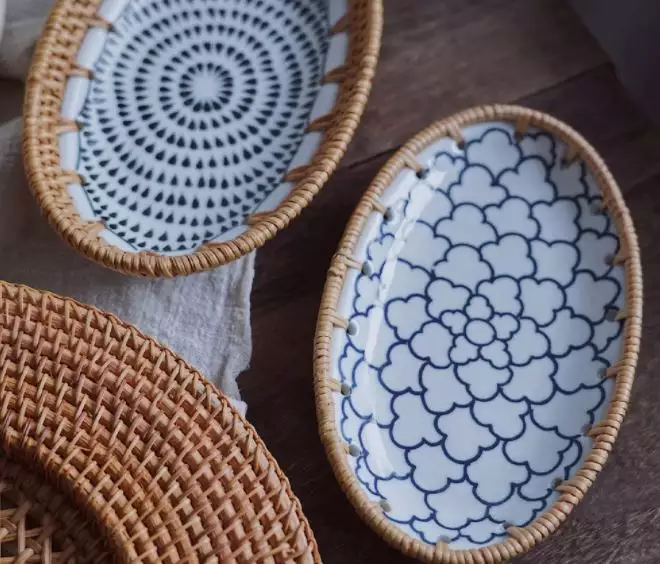Delicate and Luxurious Oval Porcelain Rattan Storage Tray