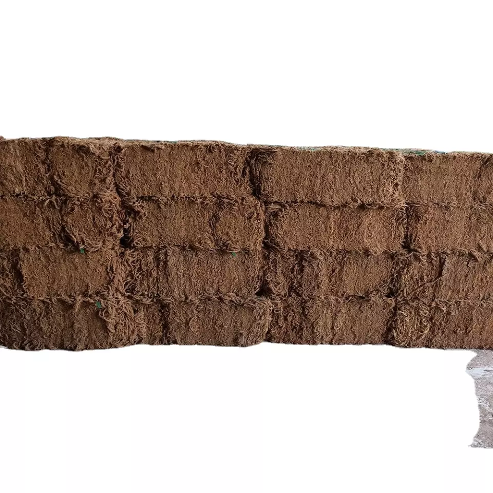 Wholesale 2022 Coconut coir net from Vietnam factory coir net for erosion prevent with factory price 100% natural