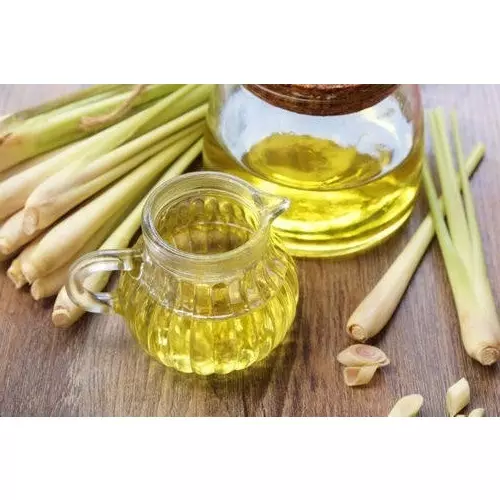 100% Pure Lemongrass Oil Provider Vietnam Professional Natural Pure Essential oil Lemongrass Oil With Wholesale Price
