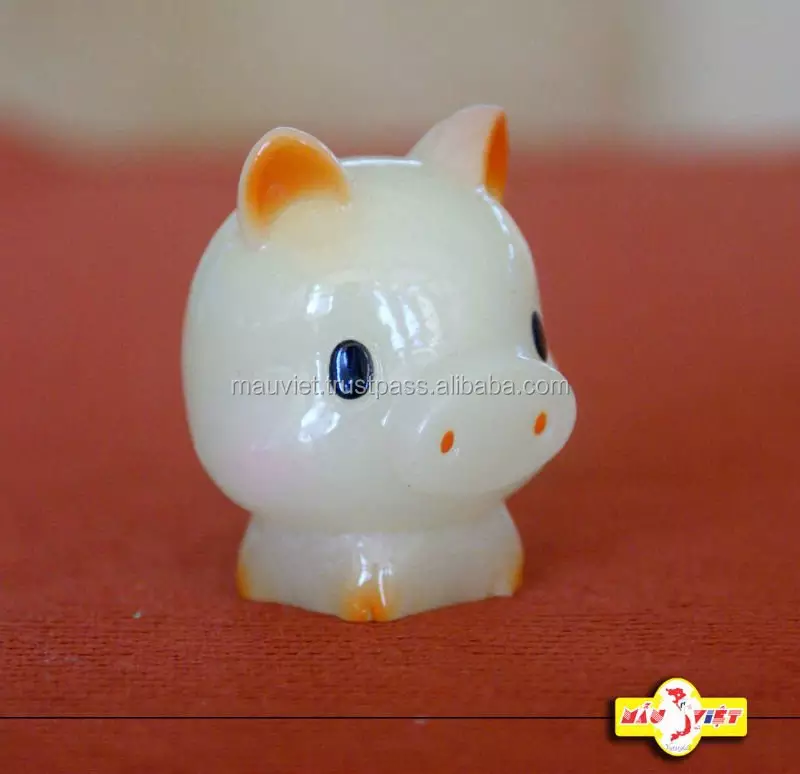 Polyresin luminous figurines Pig for home decoration and gift