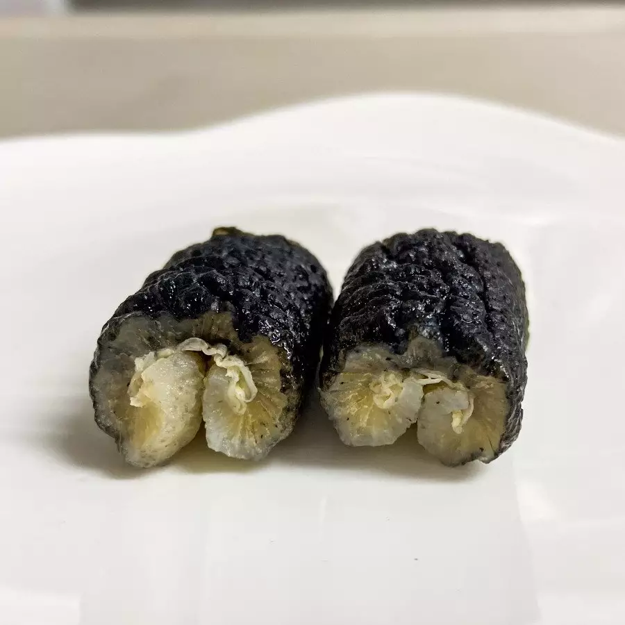 Fresh Original Taste Nutritious Nature Vacuum Pack Sandfish Deep Frozen Ready To Eat Premium Sea Cucumber