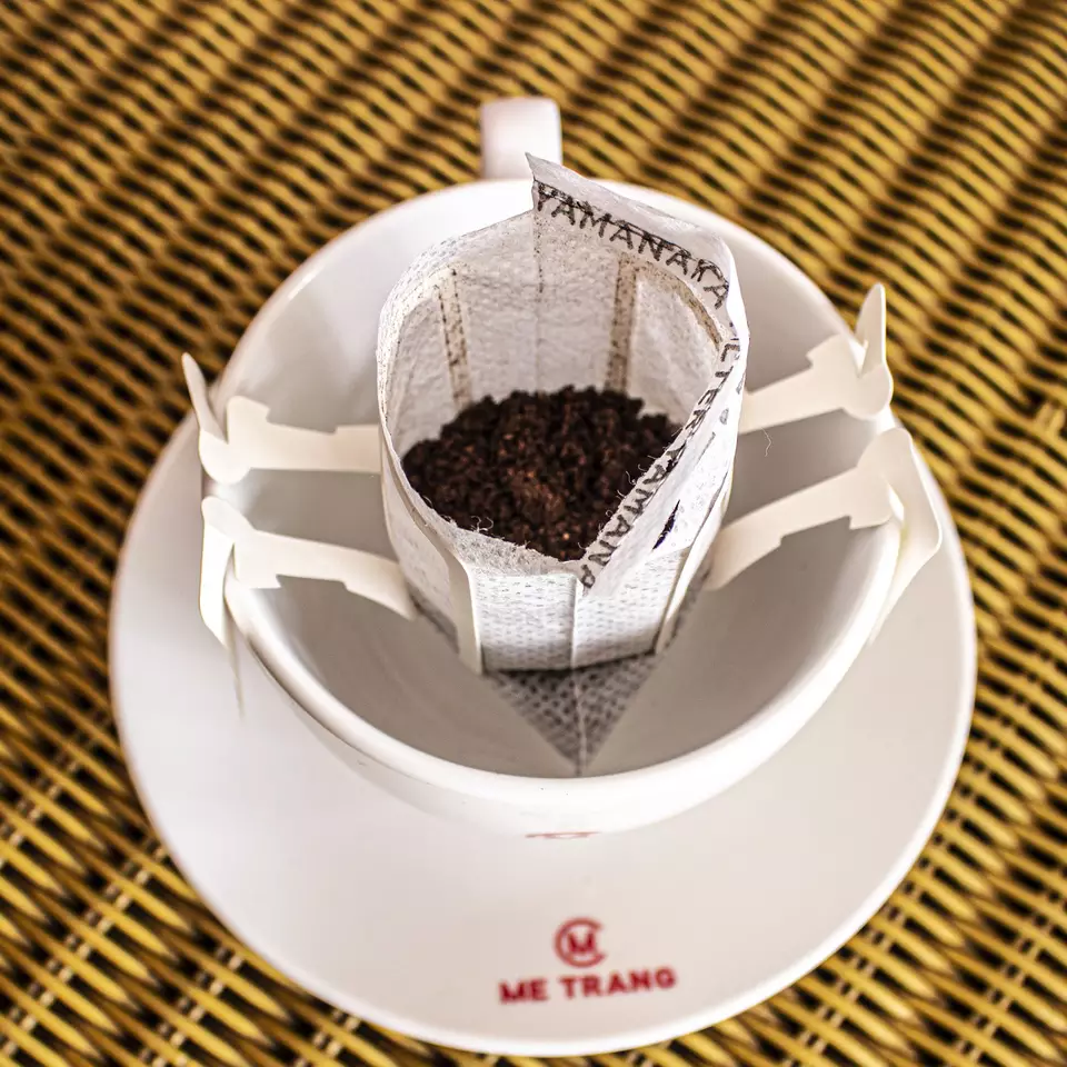 100% Arabica Robusta Dark Chocolate Winny Flavor Caffeinated Sweet Taste MEDIUM ROAST Premium Drip Bag Coffee