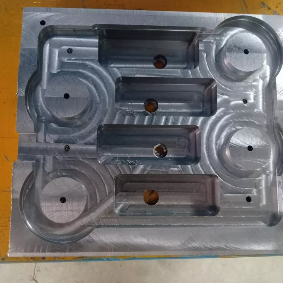 Aluminum parts cnc milling machining service for mask CNC milling machine metal