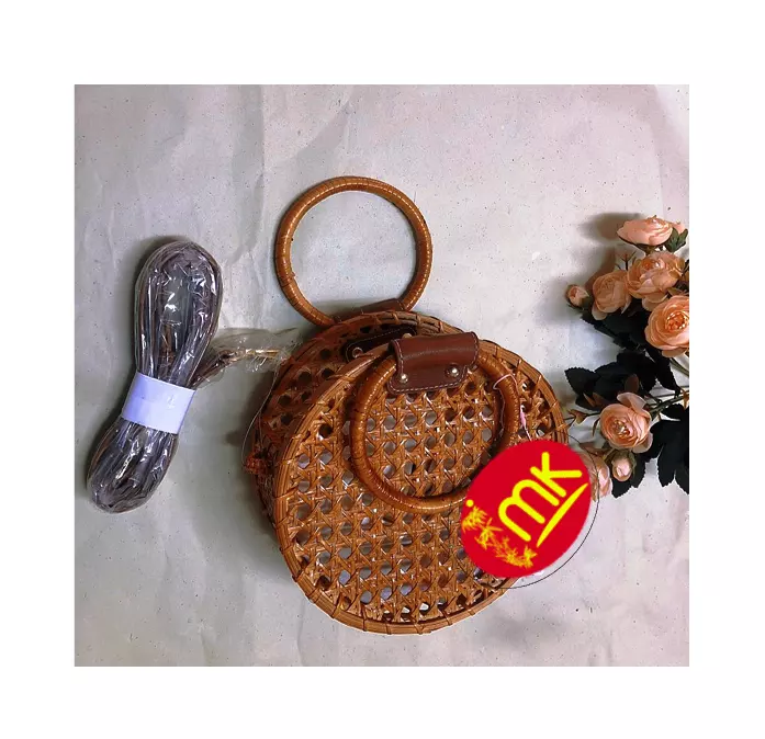 Hot Sale Handmade Rattan Shoulder Bag Round Beach Bag for Women Fashion Flowers Circle Zipper Hollow Out Minh Khoi All Seasons