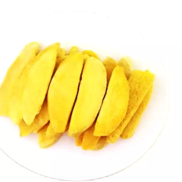 Vietnamese Dried Fruits Crispy Dried Mango Slices Best Quality Crunchy Fruit & Vegetable Snacks - FruitBuys Vietnam