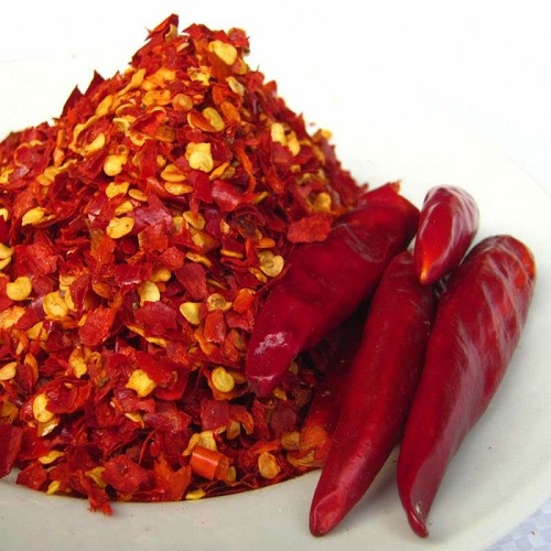 100% Natural Dried Crushed Red Chilli Flakes High Quality From Vietnam