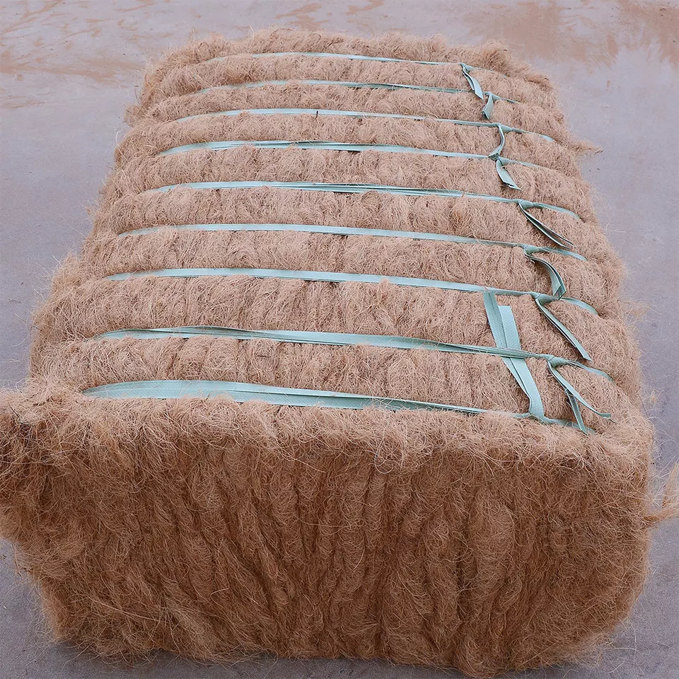 Best Seller Raw Material Coconut Fiber / Coco Fiber Coir Made in Vietnam With High Quality and Cheap Price