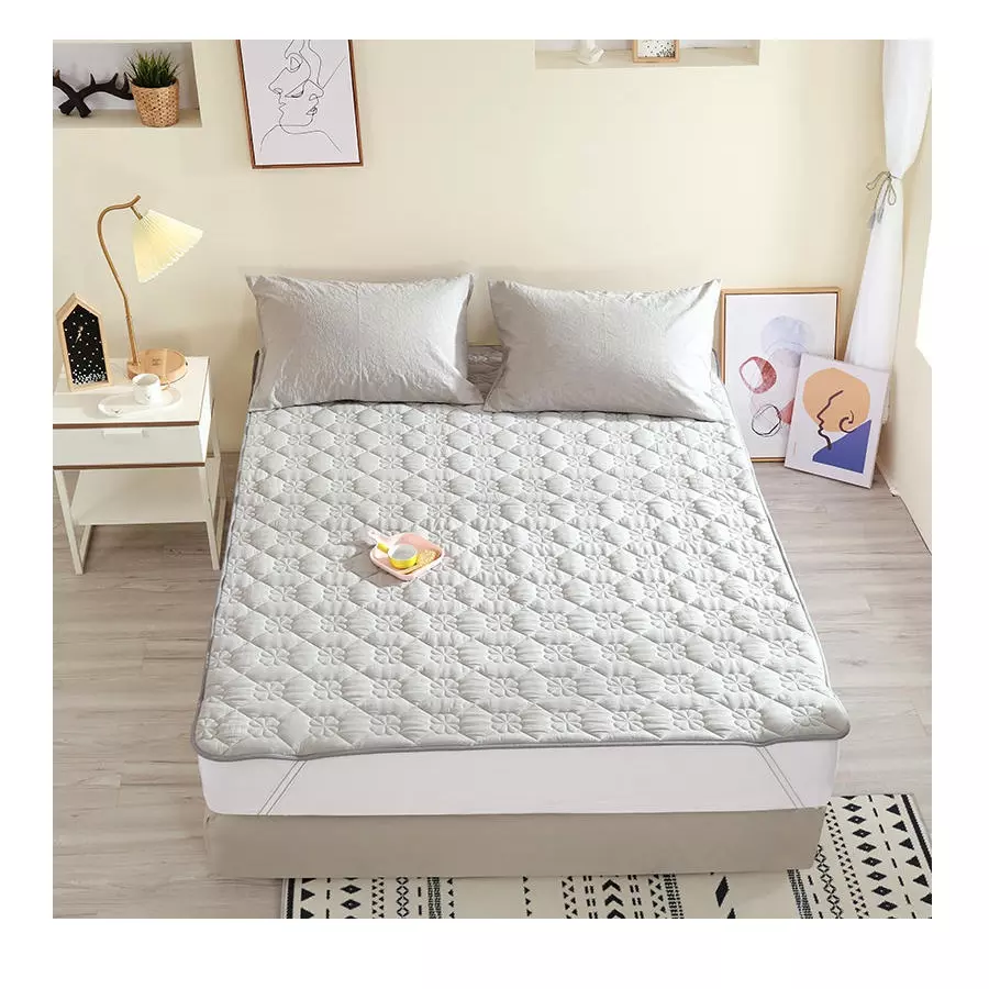 Hot sale Breathable Eco-friendly Quilting Washable Cotton Plain Waterproof Mattress Pad Cover Mattress Topper From Vietnam
