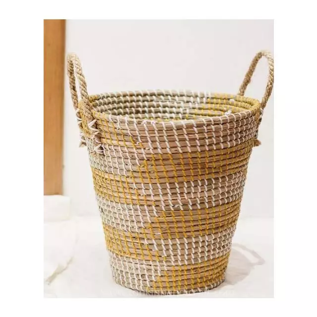 New model woven seagrass storage basket with handle made in Vietnam