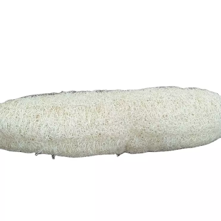 Durable, lovely Loofah spinning dog toy that interacts with dogs to help clean teeth from Vietnam 100% natural