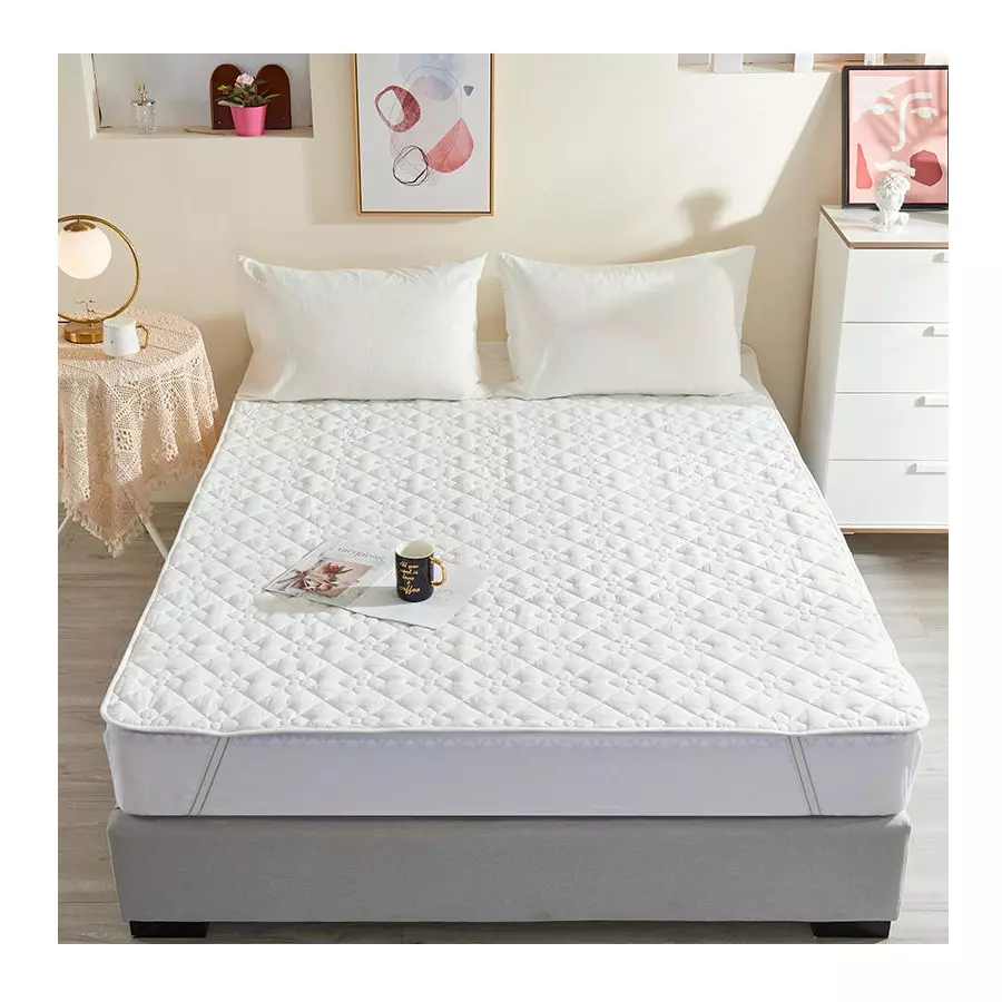 Best Selling 100% Cotton Plain Dyed Anti Dust Mite Air-permeable Mattress Cover White Waterproof Mattress Topper From Vietnam