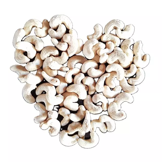 Cashew nuts /Cashew kernels wholesale with reasonable prices