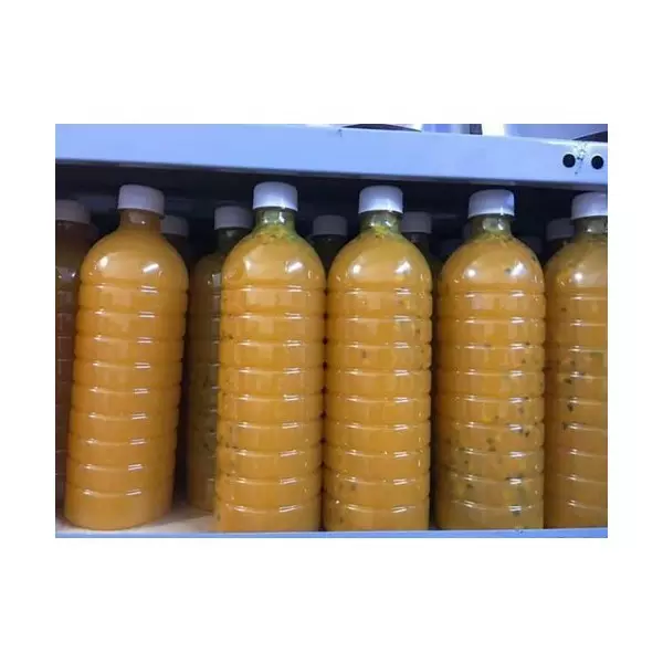 Frozen Passion Fruit Juice in 900ml Bottle Stored in Freeze Shelf Life 12 months 100% original passion fruit Vietnam Product
