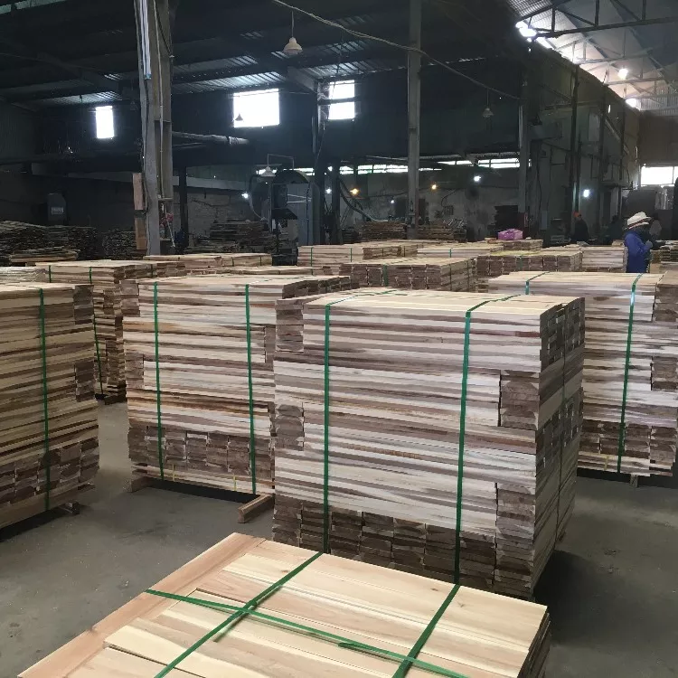 ACACIA SAWN TIMBER/ WOOD TIMBER FOR PALLET, FLOORING FROM VIETNAM