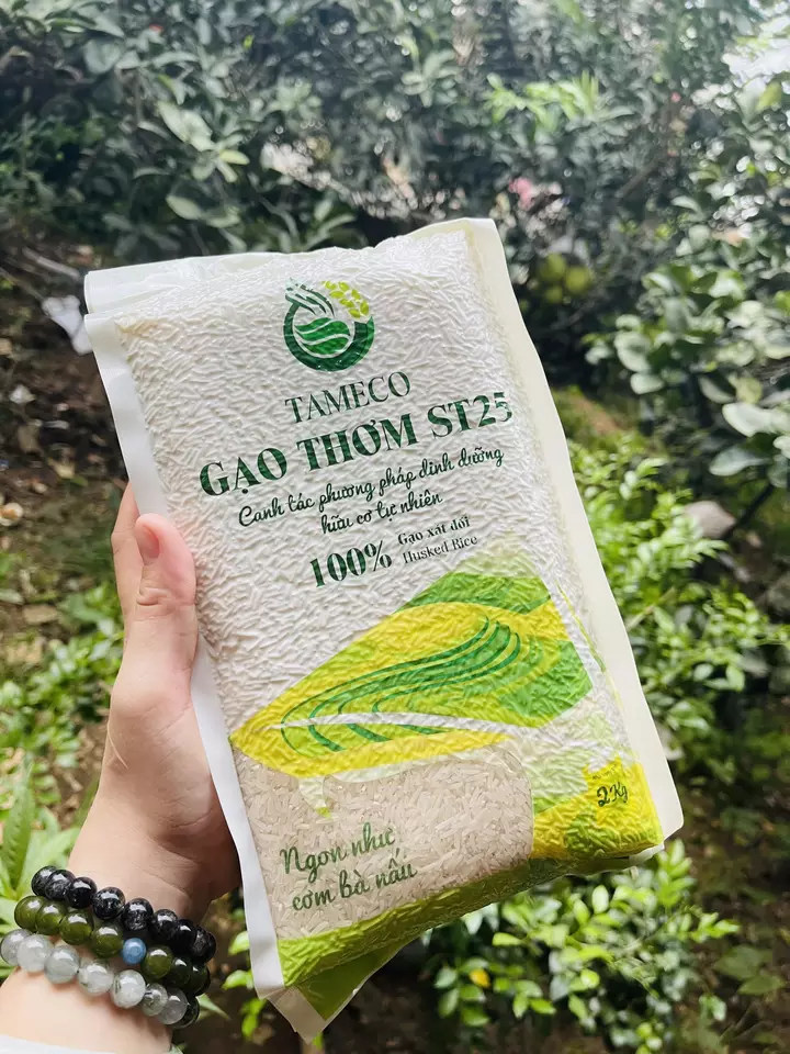 Vietnam Food Product High Quality Medium-Grain White Sweet Soft TamEco With 5 kg/ bag Packaging ST25 Broken Rice