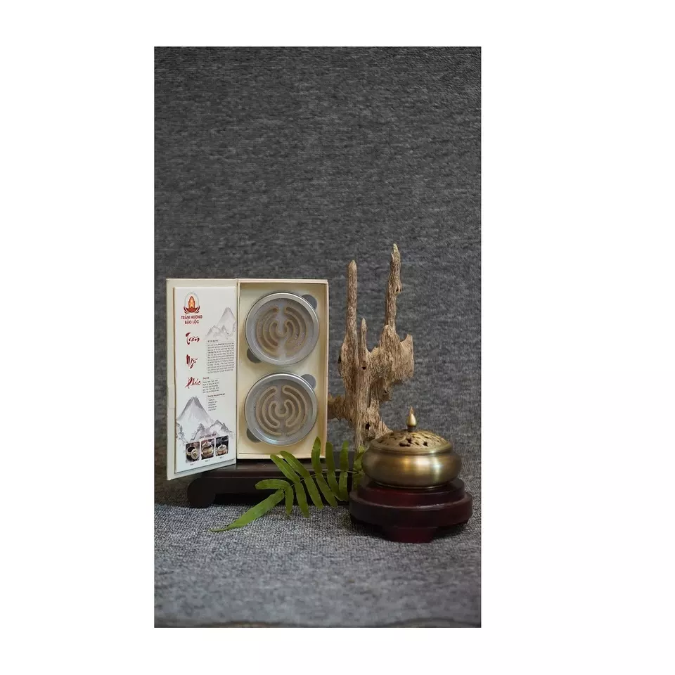 Reading Atmosphere Fetching Good Luck Agarwood Scent Shape Coil OudWood