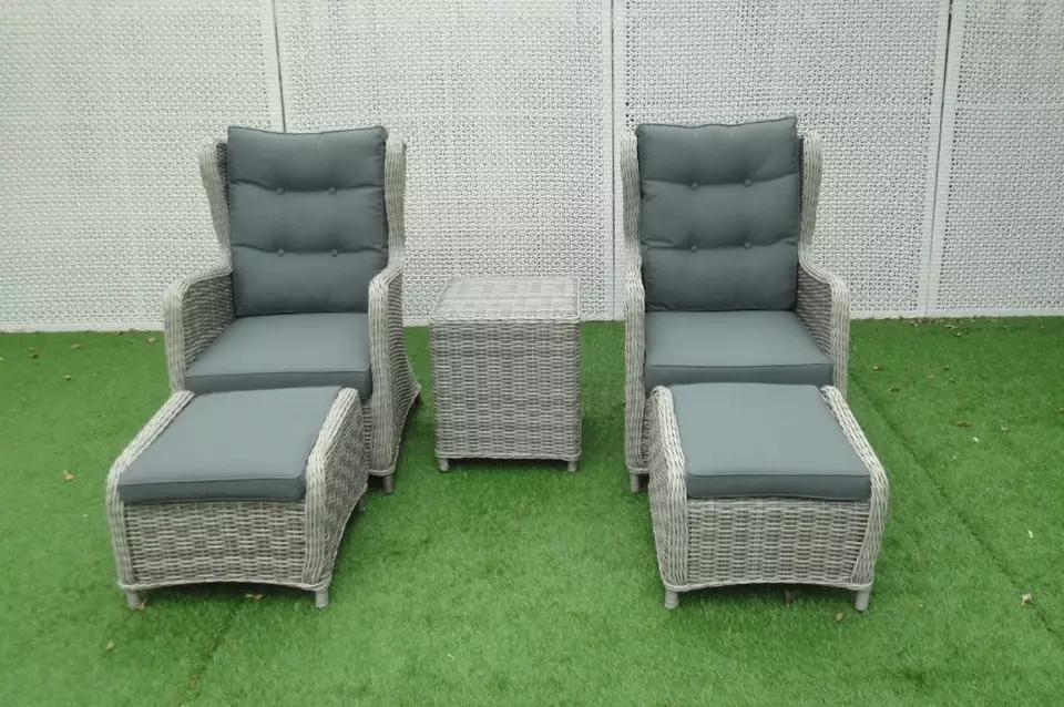 A SET WITH CHAIR AND OTOMAN, RATTAN OUTDOOR GARDEN FURNITURE