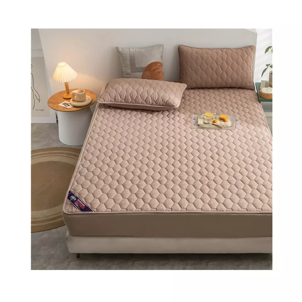 Good Price Bed Mat Type Queen Size Plain Anti Dust Mite Air-permeable Breathable Noiseless Soft Mattress Topper From Vietnam