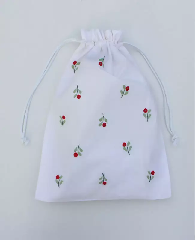 Flowers embroidered drawstring laundry bags, personalized monogrammed lingerie bag